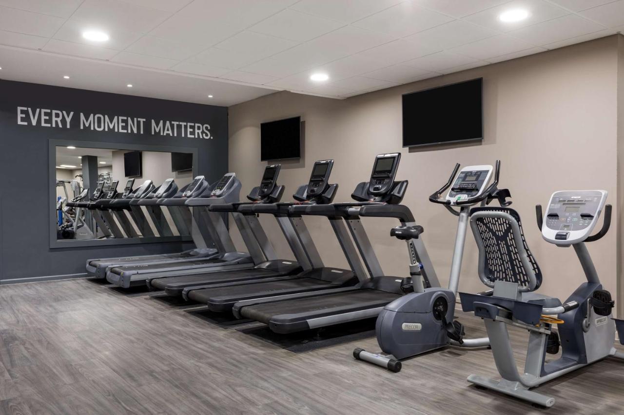 Radisson Blu London Stansted Airport 4* Станстед Маунтфитчет